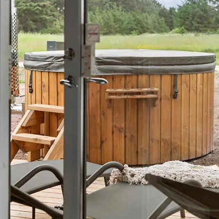 Semesterbostad Beautiful In With Sauna